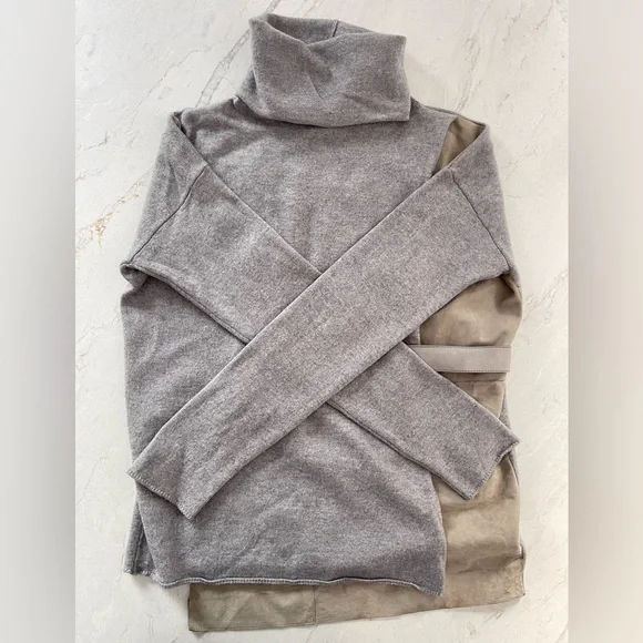 FABIANA FILIPPI Gray & Cream Turtleneck Sweater, Size Small/42 IT - Picture 15 of 15